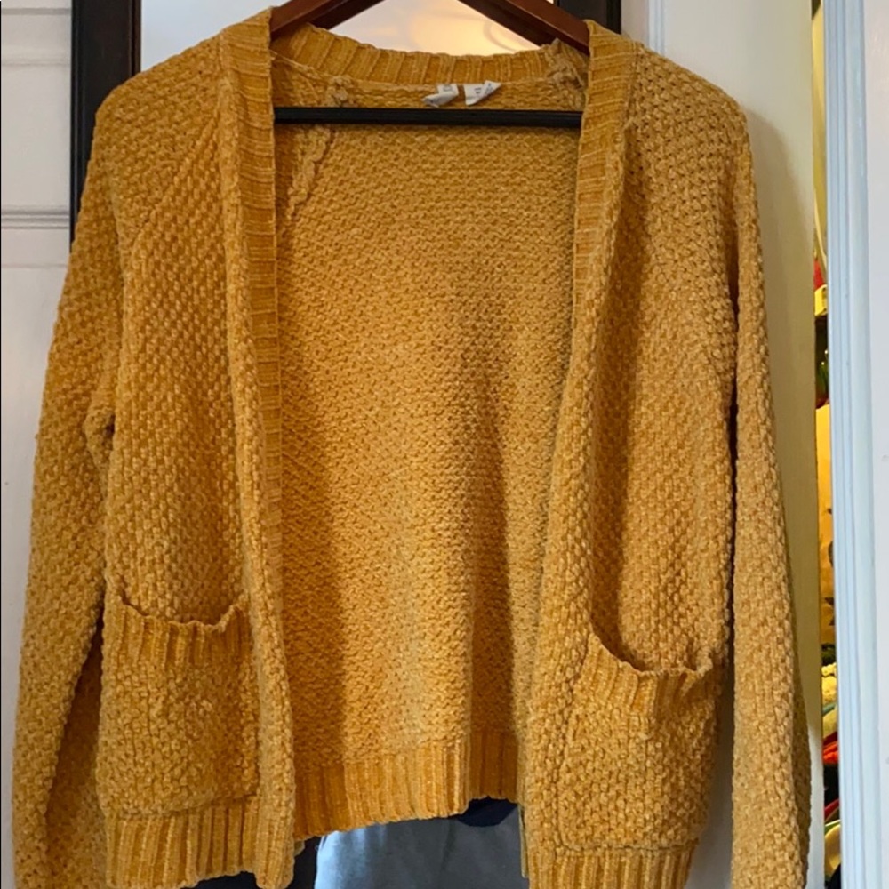SKY AND SPARROW MUSTARD YELLOW CARDIGAN